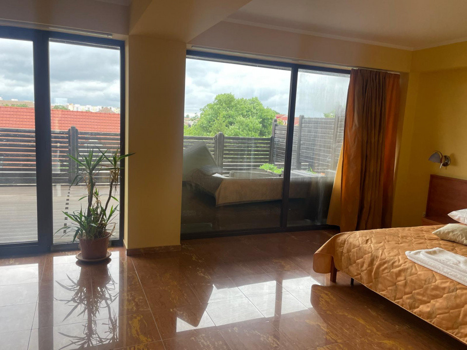 Vanzare Hotel 37, foxfort.ro
