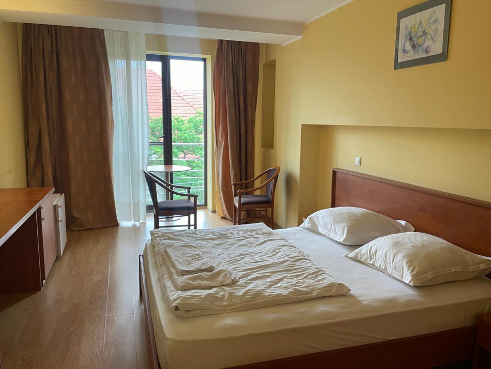 Vanzare Hotel 43, foxfort.ro