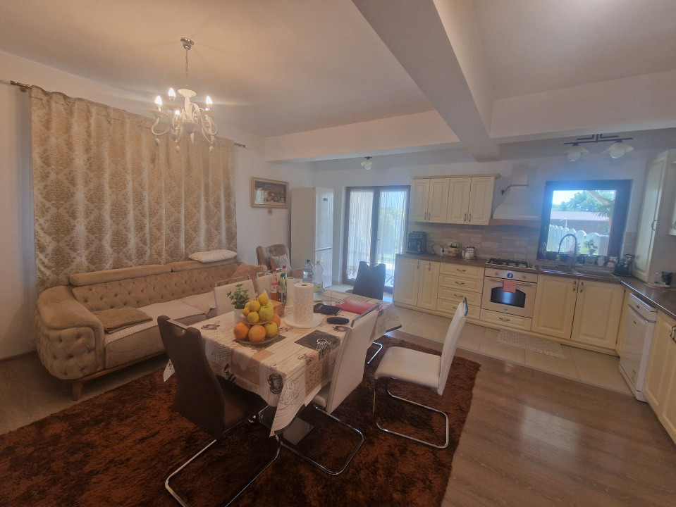 Duplex de vanzare ,4 camere, Lidl Drumul Boilor. 13, foxfort.ro