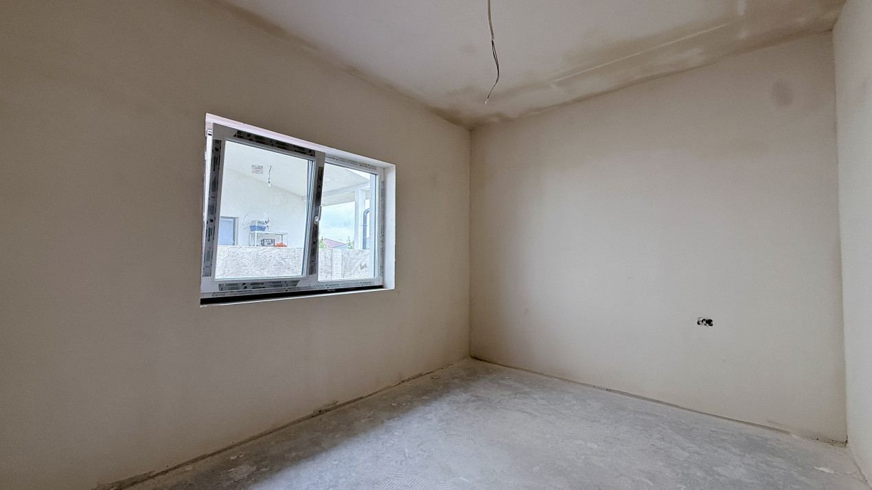 Duplex de vanzare, pe parter 3 camere -Drumul Boilor -Mosnita 4, foxfort.ro