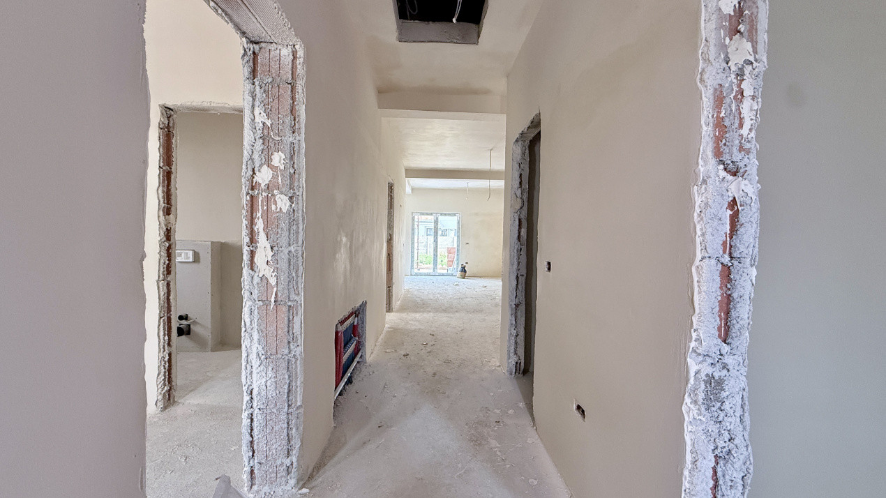 Duplex de vanzare, pe parter 3 camere -Drumul Boilor -Mosnita 12, foxfort.ro