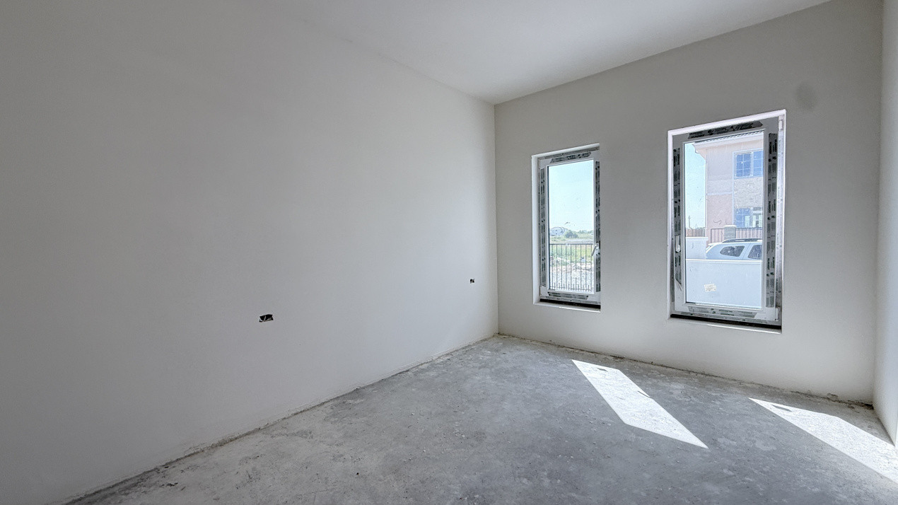 Duplex de vanzare, pe parter 3 camere -Drumul Boilor -Mosnita 7, foxfort.ro