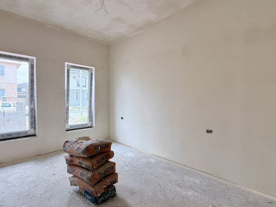 Duplex de vanzare, pe parter 3 camere -Drumul Boilor -Mosnita imagine mica 6, foxfort.ro