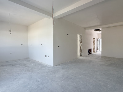 Duplex de vanzare, pe parter 3 camere -Drumul Boilor -Mosnita imagine mica 2, foxfort.ro