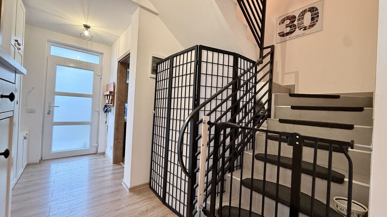 Duplex de vanzare, 4 camere obliata si utilat - Mosnita 15, foxfort.ro