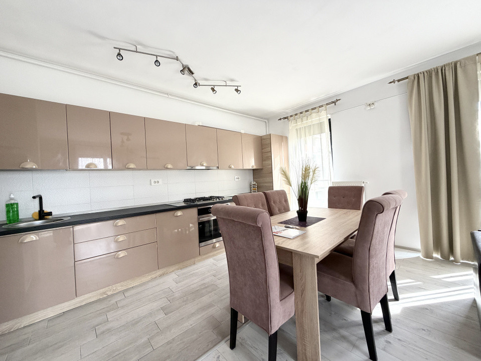 Apartament cu 2 camere de inchiriat, etaj 2, in zona Torontalului 4, foxfort.ro