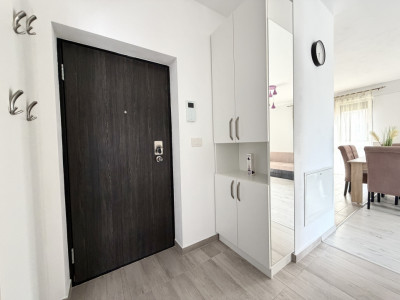 Apartament cu 2 camere de inchiriat, etaj 2, in zona Torontalului imagine mica 10, foxfort.ro