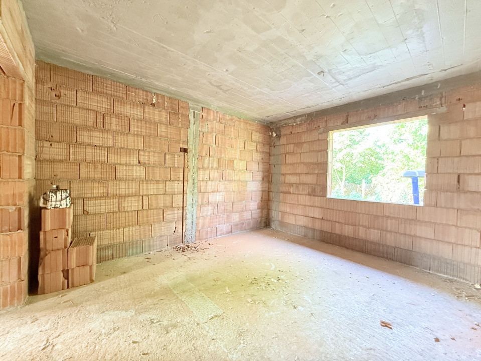 Casa individuala cu 3 camere si 656 mp teren, de vanzare in Sanmihaiu Roman 5, foxfort.ro