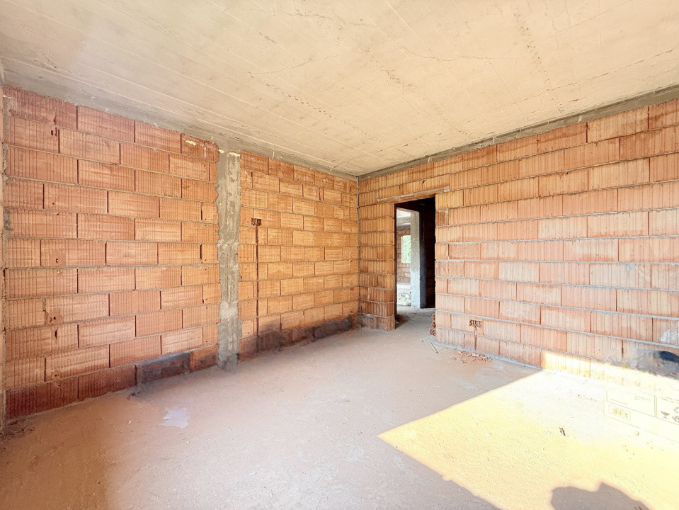 Casa individuala cu 3 camere si 656 mp teren, de vanzare in Sanmihaiu Roman 10, foxfort.ro