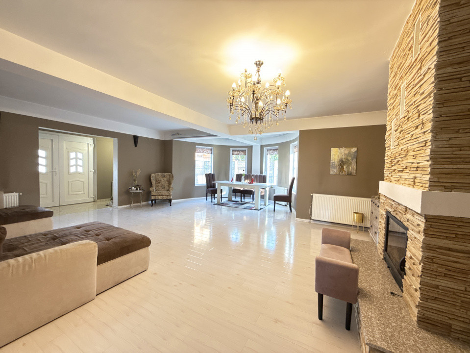 Casa cu 5 camere, 219 mp utili si 588 mp teren, de vanzare in Sanmihaiu Roman 2, foxfort.ro