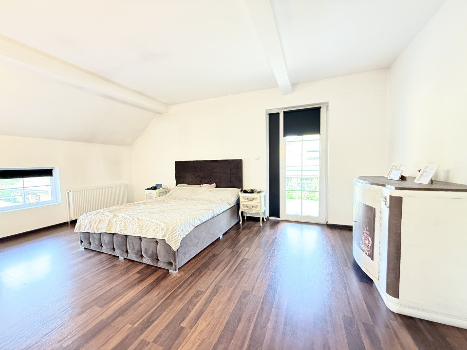 Casa cu 5 camere, 219 mp utili si 588 mp teren, de vanzare in Sanmihaiu Roman 5, foxfort.ro