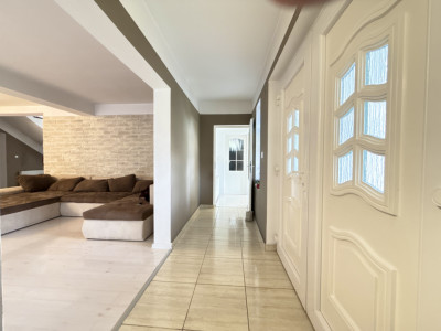 Casa cu 5 camere, 219 mp utili si 588 mp teren, de vanzare in Sanmihaiu Roman imagine mica 16, foxfort.ro