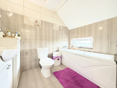 Casa cu 5 camere, 219 mp utili si 588 mp teren, de vanzare in Sanmihaiu Roman imagine mica 31, foxfort.ro