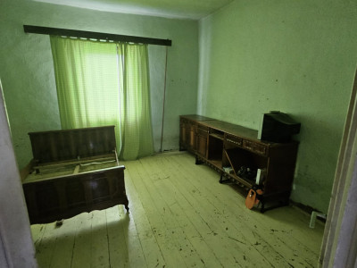 Casa individuala 5 camere de vanzare, zona centrala Sagu, Arad imagine mica 5, foxfort.ro