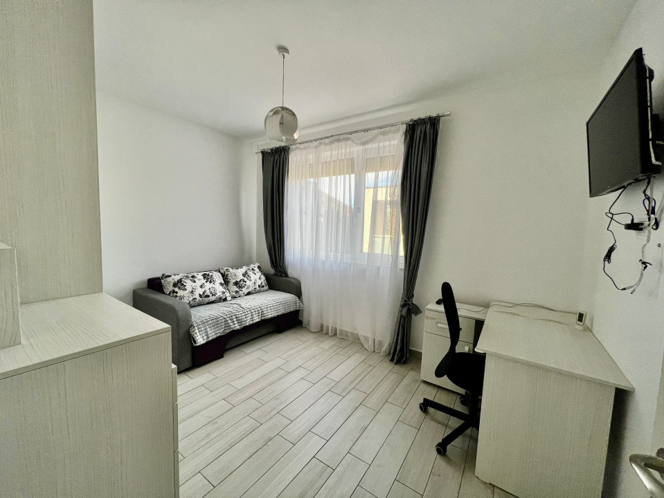 Apartament 3 camere, de inchiriat, etaj 1/2 - Dumbravita 6, foxfort.ro