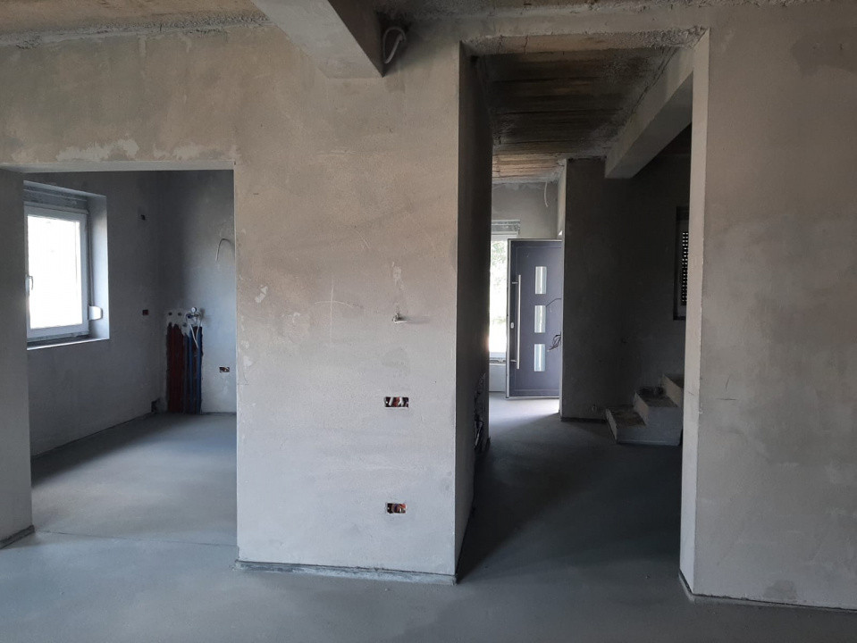 Duplex cu 4 camere de vanzare in localitatea Bucovat 3, foxfort.ro
