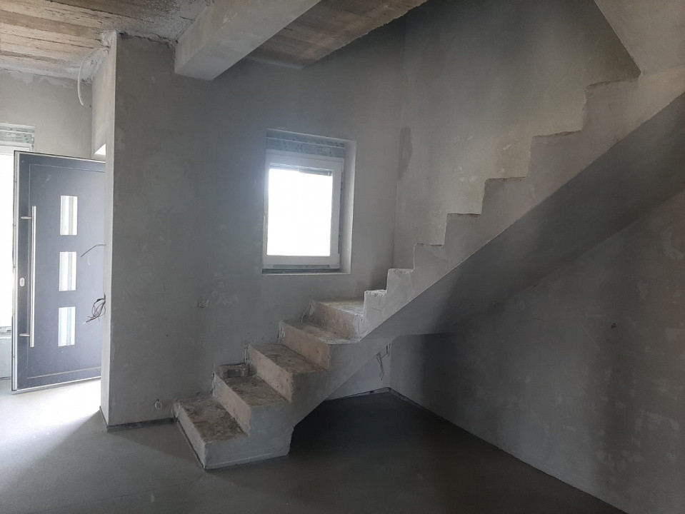 Duplex cu 4 camere de vanzare in localitatea Bucovat 6, foxfort.ro