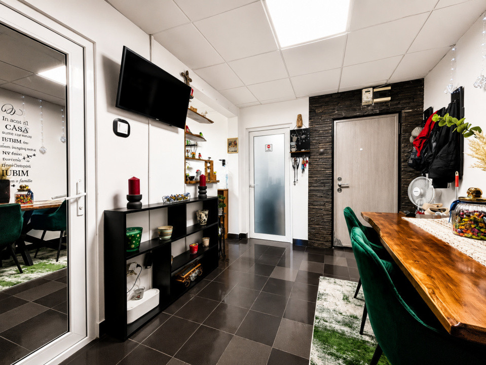 Apartament 3 camere, 78 mp, decomandat, Aurel Vlaicu-Arad 1, foxfort.ro