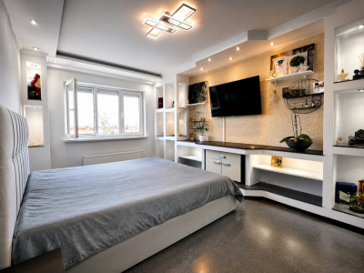 Apartament 3 camere, 78 mp, decomandat, Aurel Vlaicu-Arad