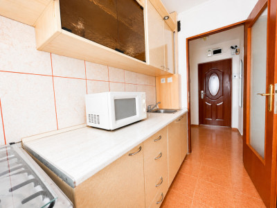 Apartament 3 camere semidecomandat, Aurel Vlaicu-Arad imagine mica 3, foxfort.ro