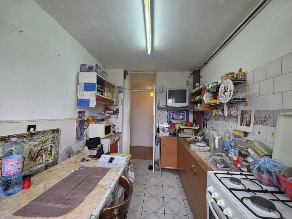 Apartament cu 4 camere, etaj 5/8, zona Micalaca  5, foxfort.ro