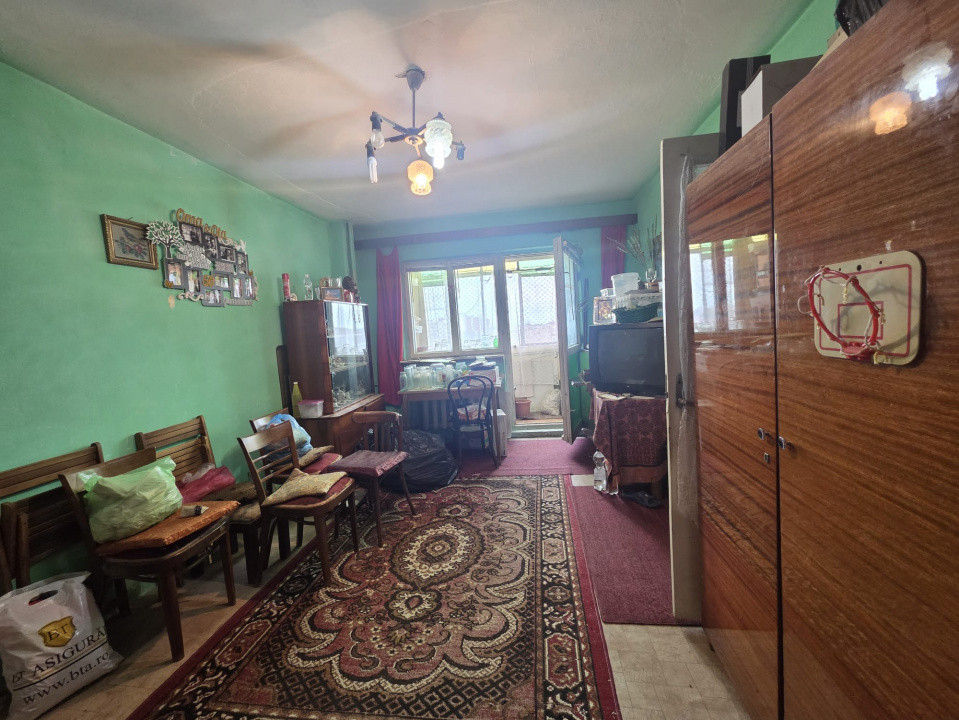 Apartament cu 4 camere, etaj 5/8, zona Micalaca  7, foxfort.ro