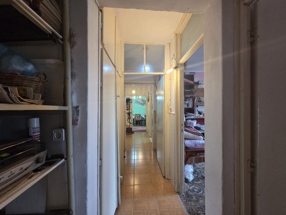 Apartament cu 4 camere, etaj 5/8, zona Micalaca  9, foxfort.ro