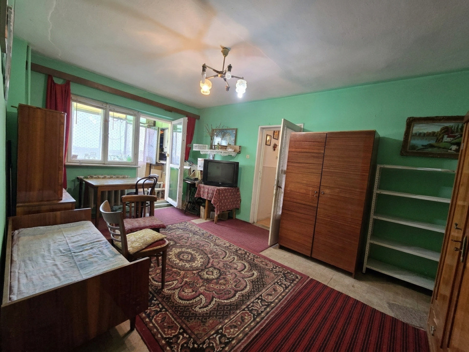 Apartament cu 4 camere, etaj 5/8, zona Micalaca  1, foxfort.ro