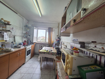 Apartament cu 4 camere, etaj 5/8, zona Micalaca  imagine mica 6, foxfort.ro