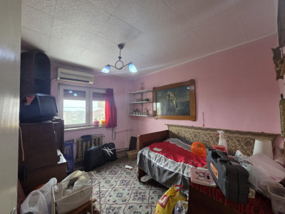 Apartament cu 4 camere, etaj 5/8, zona Micalaca imagine mica 8, foxfort.ro