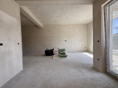 Duplex cu 3 camere si teren de 322 mp, toate utilitatile zona Mosnita Noua imagine mica 6, foxfort.ro