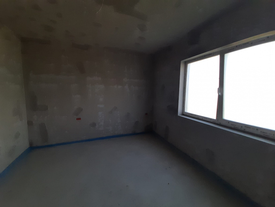 Apartament cu 3 camere de vanzare in Timisoara, zona Plopi 6, foxfort.ro