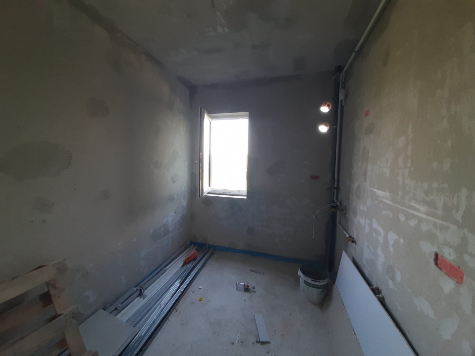 Apartament cu 3 camere de vanzare in Timisoara, zona Plopi 8, foxfort.ro