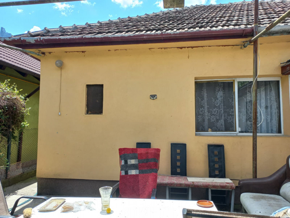 Casa individuala de vanzare in zona Plopi | Teren 489 mp  1, foxfort.ro