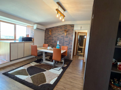 Apartament 3 Camere Decomandat | Zona Soarelui