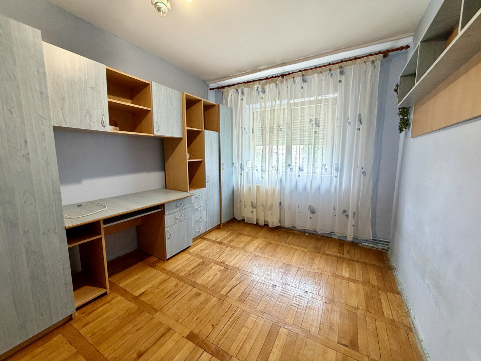 PET FRIENDLY- Apartament cu 3 camere - de inchiriat - zona Calea Aradului  11, foxfort.ro