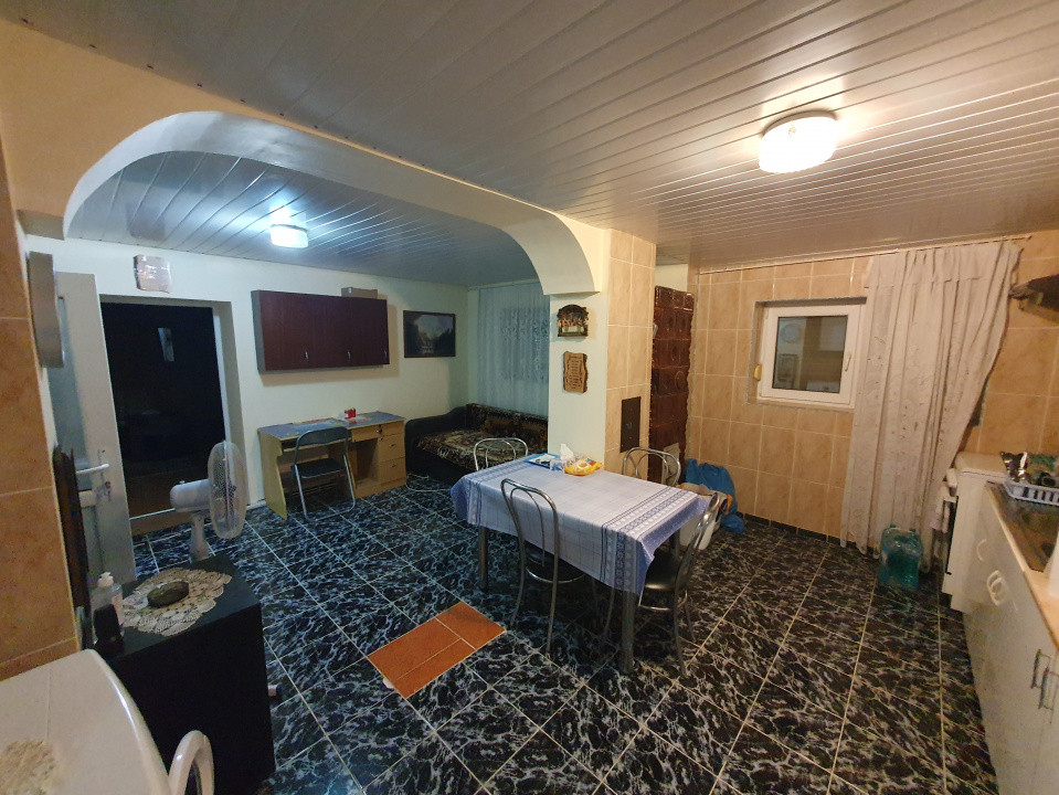 Casa individuala cu 3 camere, 130 mp utili, teren 1238 mp, in Livezile Timis 11, foxfort.ro