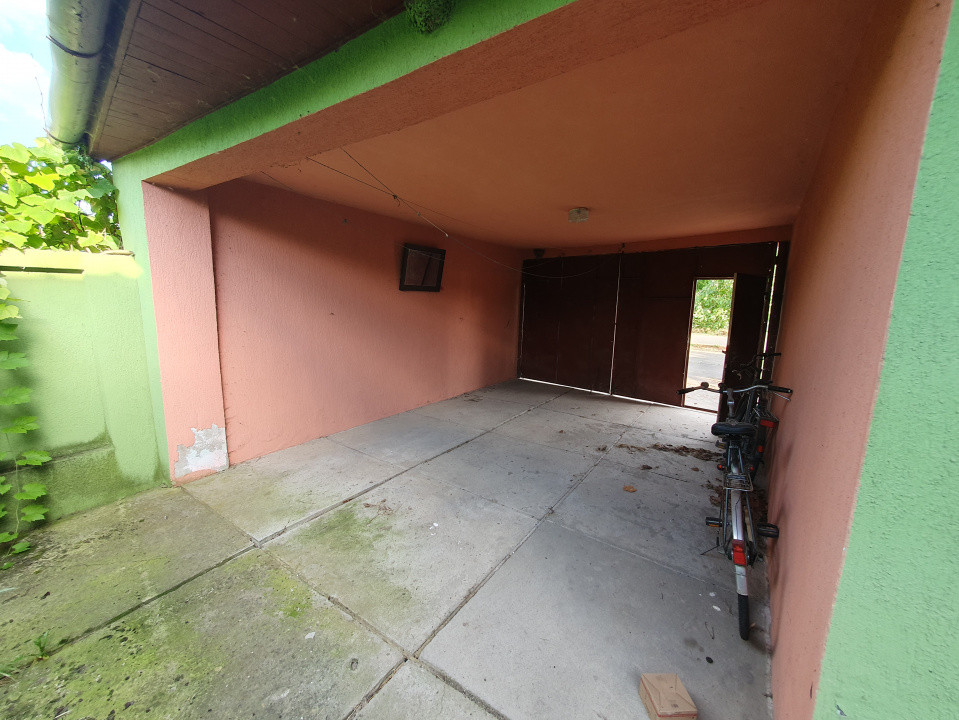 Casa individuala cu 3 camere, 130 mp utili, teren 1238 mp, in Livezile Timis 18, foxfort.ro