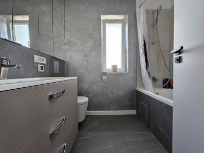 1/2 Duplex,  la asfalt, P +M, Toate Utilit., Mobilat + utilat Lux, Zona Simfonie imagine mica 7, foxfort.ro