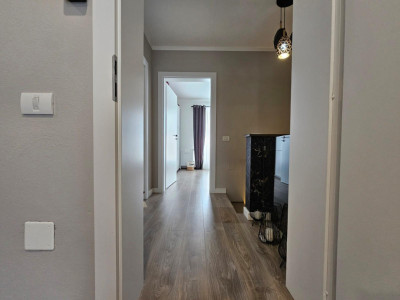 1/2 Duplex,  la asfalt, P +M, Toate Utilit., Mobilat + utilat Lux, Zona Simfonie imagine mica 11, foxfort.ro