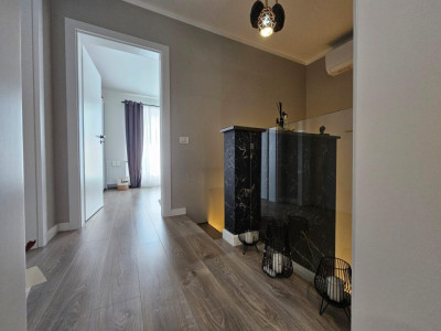 1/2 Duplex,  la asfalt, P +M, Toate Utilit., Mobilat + utilat Lux, Zona Simfonie imagine mica 15, foxfort.ro