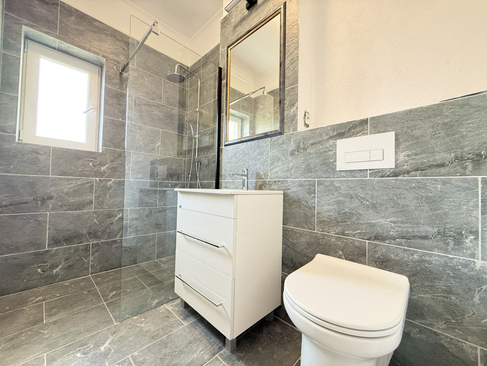 Apartament cu 3 camere, 62,6 mp, de vanzare in zona Torontalului 23, foxfort.ro