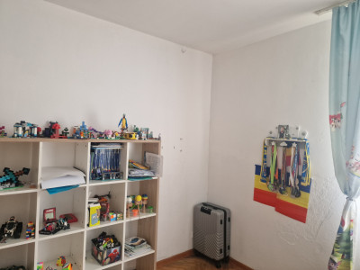 Casa individuala cu 9 camere, in Mosnita Noua, zona centrala imagine mica 5, foxfort.ro