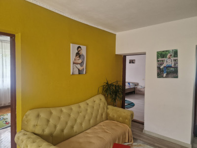 Casa individuala cu 9 camere, in Mosnita Noua, zona centrala imagine mica 7, foxfort.ro