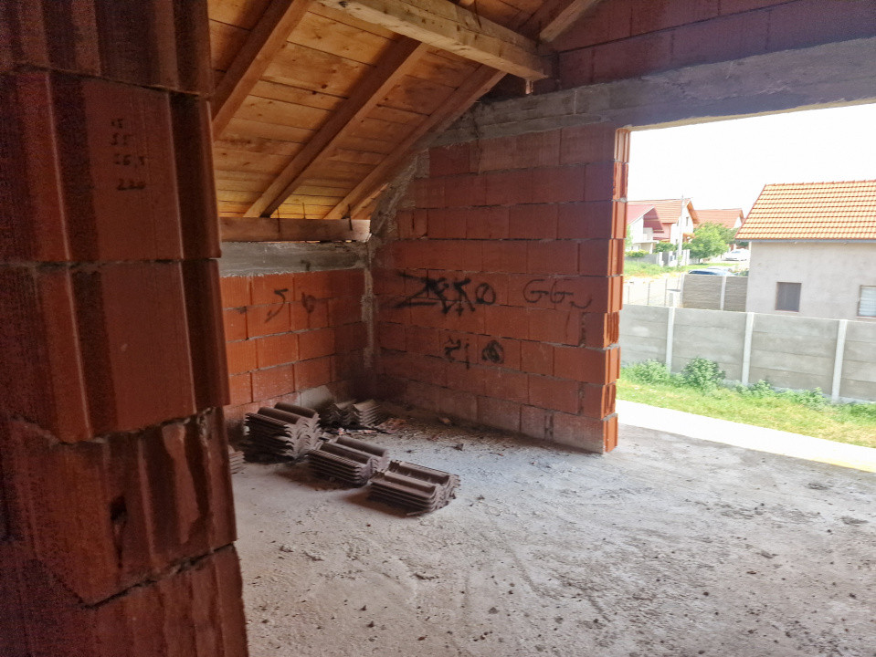Casa individuala cu 6 camere in constructie in Izvin 3, foxfort.ro