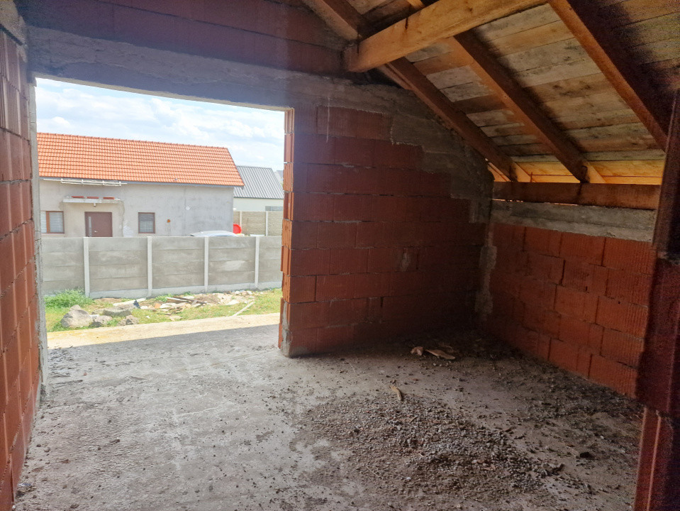Casa individuala cu 6 camere in constructie in Izvin 4, foxfort.ro