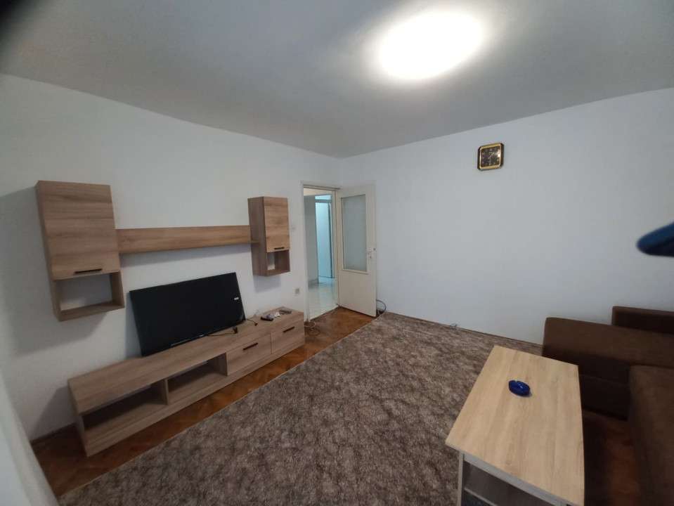 Apartament 3 camere | Decomandat | 72 mp | Etaj 3 | Zona Modern 2, foxfort.ro