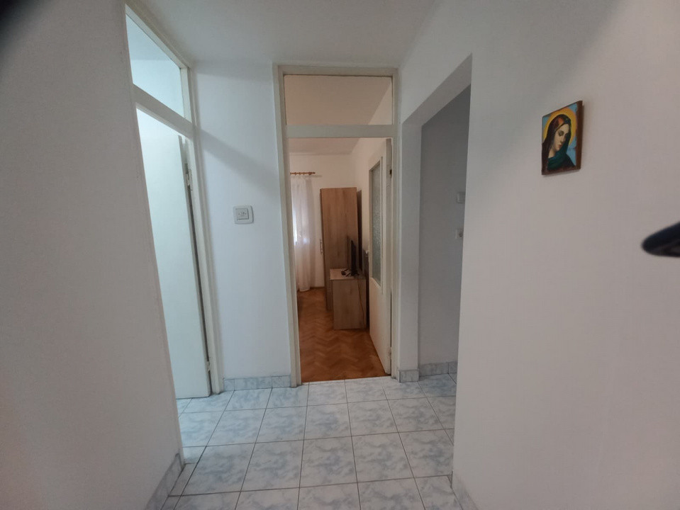 Apartament 3 camere | Decomandat | 72 mp | Etaj 3 | Zona Modern 12, foxfort.ro