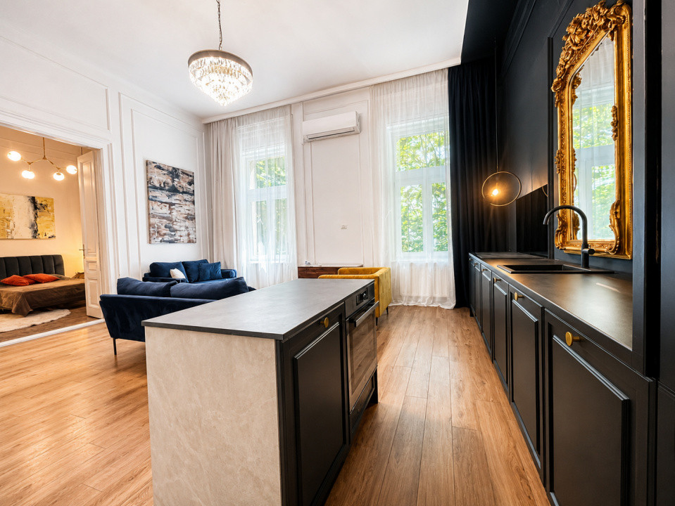 Apartament cu 2 camere cochet in cladire istorica - Piata Mica - Arad 7, foxfort.ro