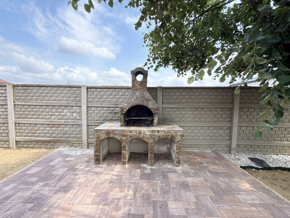 Casa cu 5 camere si teren de 630 mp in Dumbravita | Venit pasiv 240€/luna 14, foxfort.ro